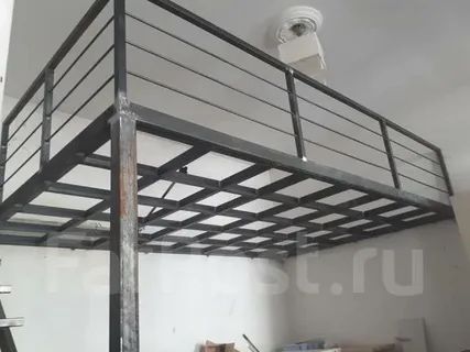 Антресоль из металла