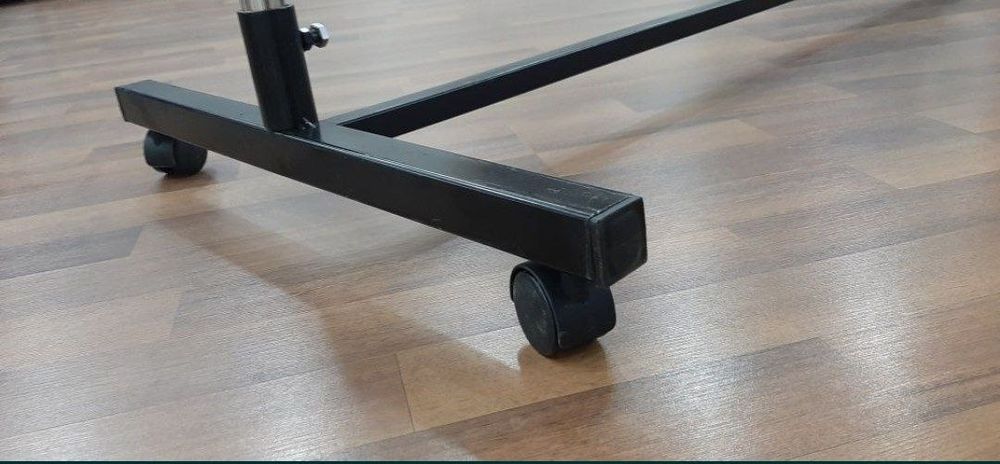 Металлический гардероб для вешалки на колесах

Основные

Страна произв