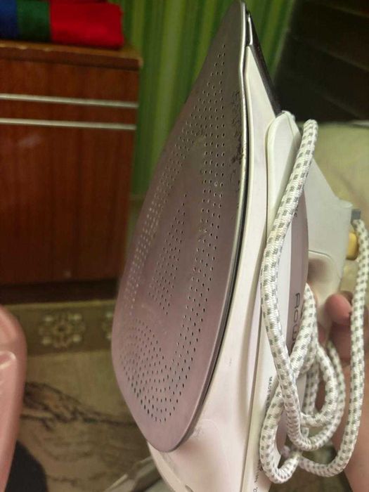 Утюг для глажки одежды