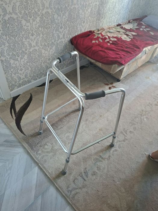 Ходунок почти новый