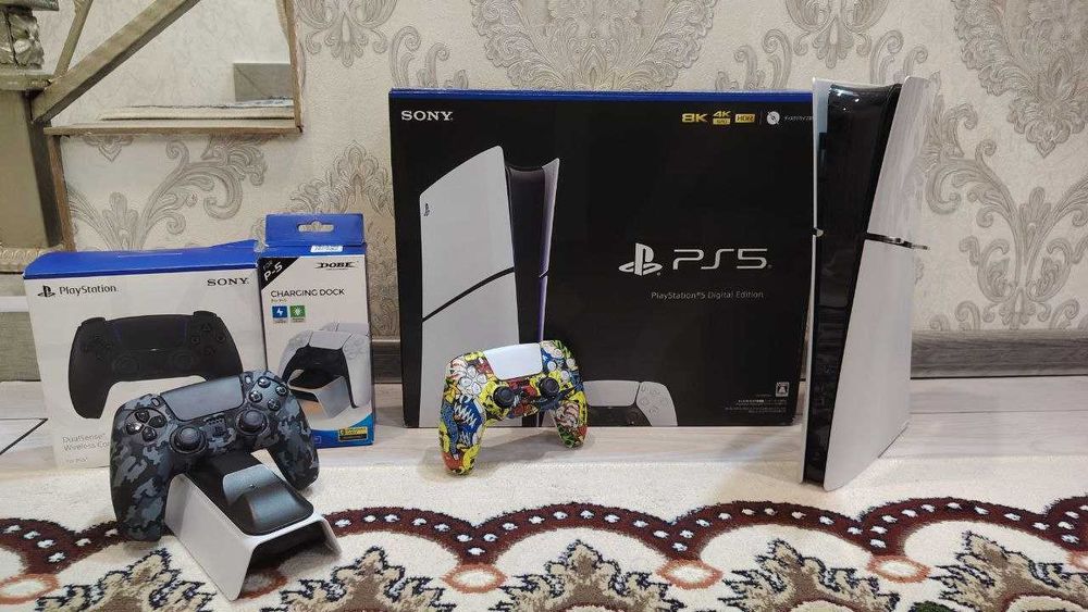 Playstation 5 slim Европы региона игры 2 джойстик состояние как новый