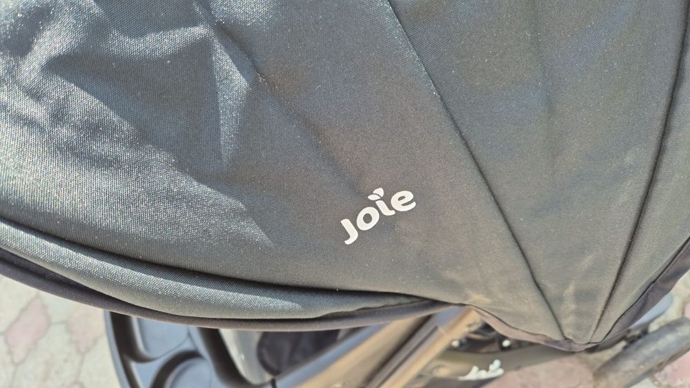 Коляска Joie черная