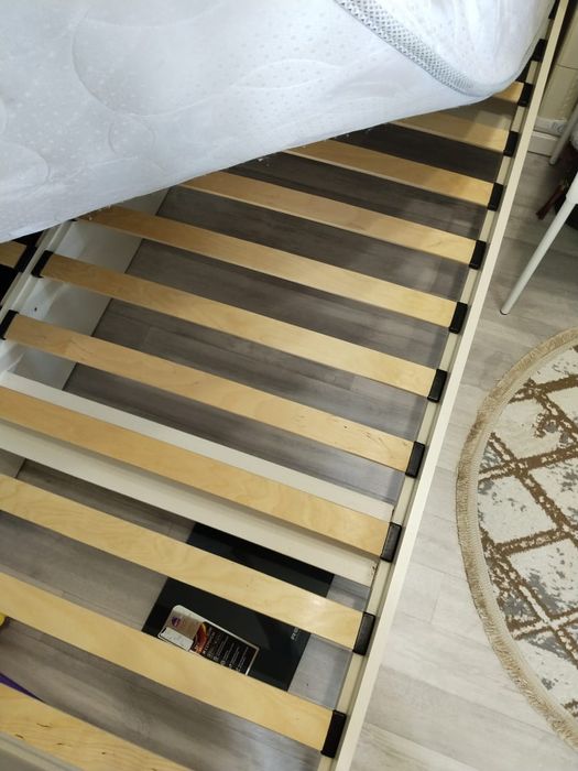 Продам кровать двухспалку