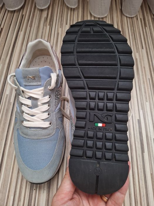 Adidași piele Nero Giardini mărime 36.