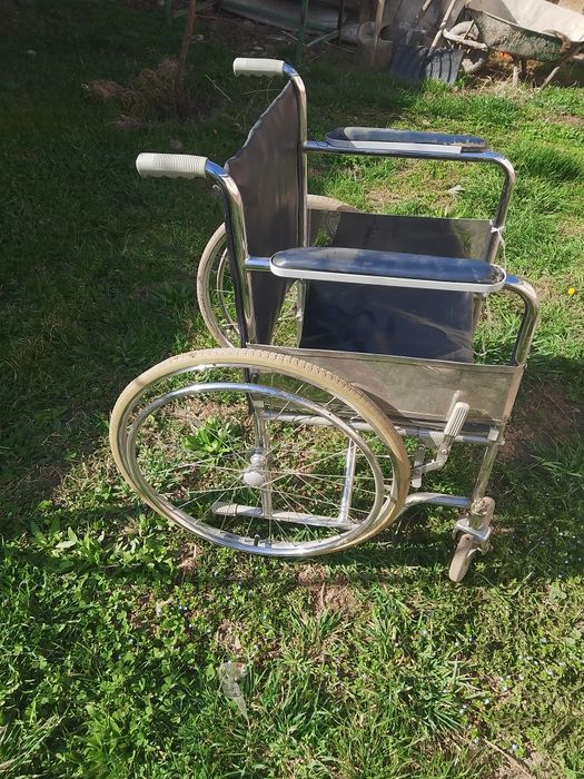 Коляска без камер