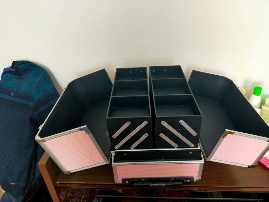 Продам  Кейс новый