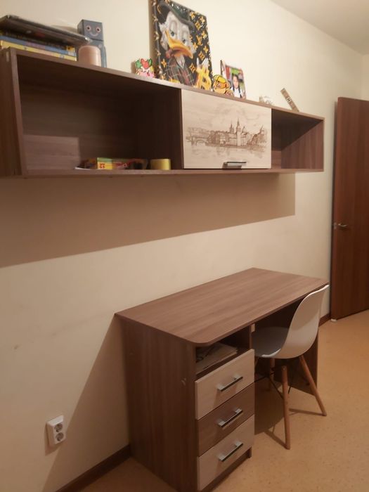 Продам срочно мебель