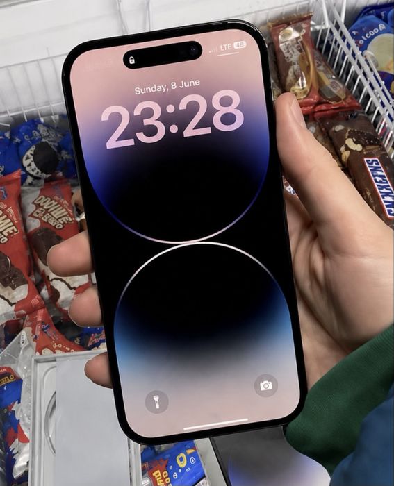 Срочно продам iphone 14 pro 128