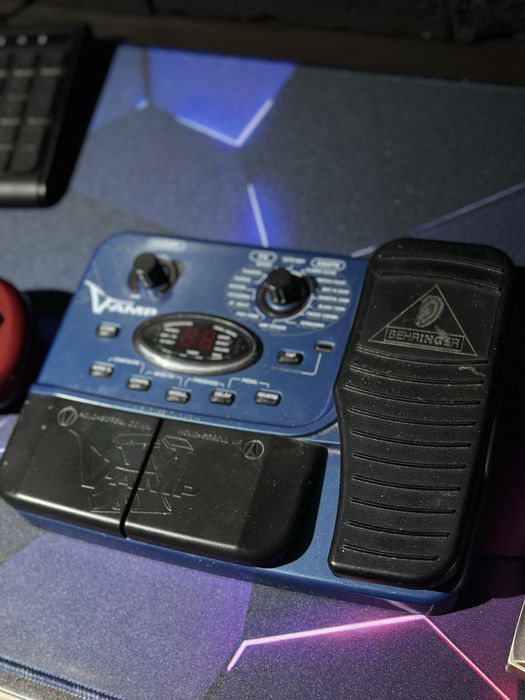 Гитарный процессор , педаль для гитары