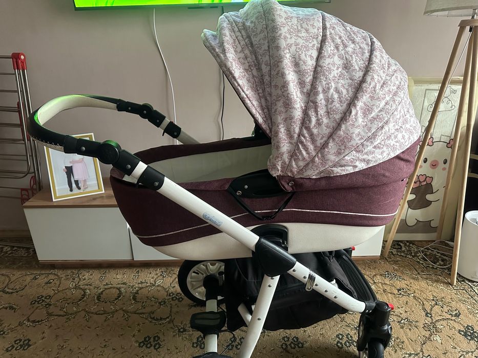 Коляска Adamex, в хорошем состоянии