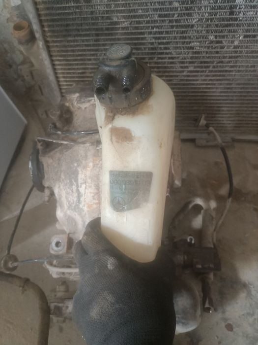 W124 запчасти Мерседес