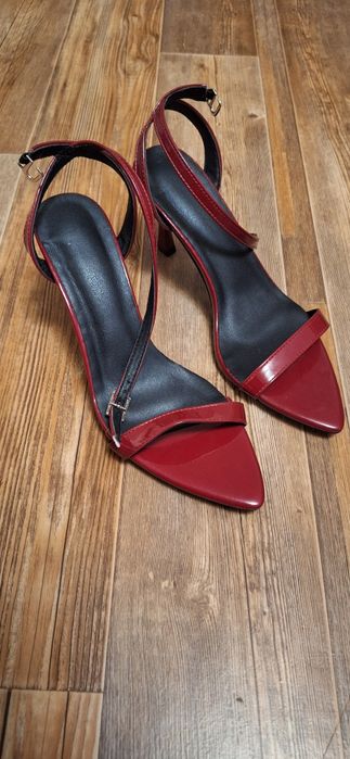 Продам шикарные туфли