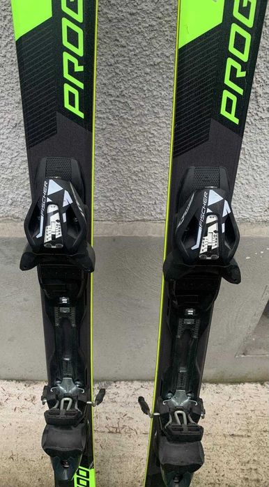 Schiuri sh Fischer Progressor 700, 167 cm