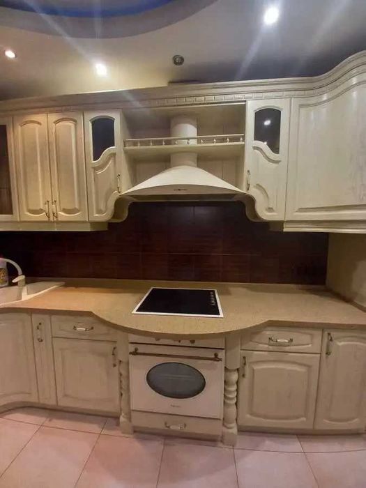 Двустаен имот в кв.Надежда 2