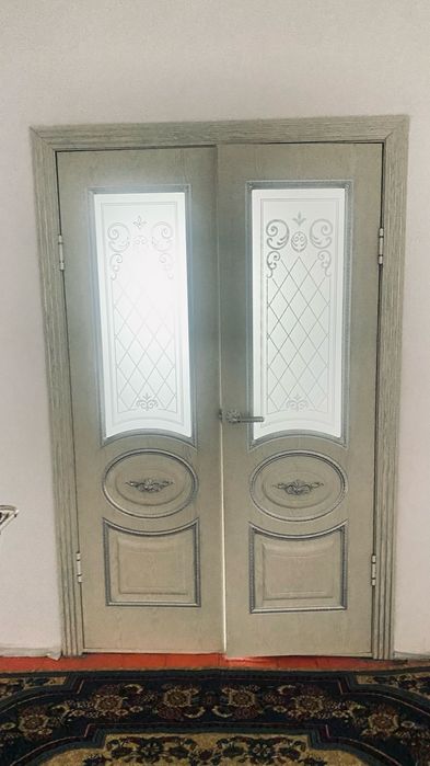 Продам дверьи 60*60.  2 шт