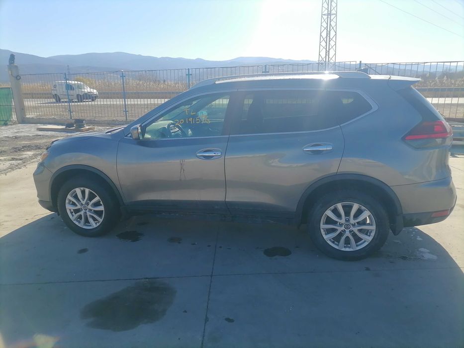Nissan rogue x-trail 2.5