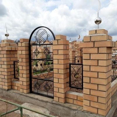 Лавочки, оградки, перила, урны