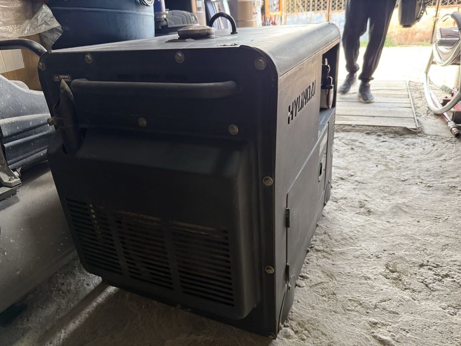 * HYUNDAI dhy7500se-3 оригинальный Корейский движок-генератор 220-380в