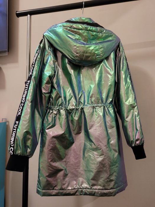 Куртка на девочку