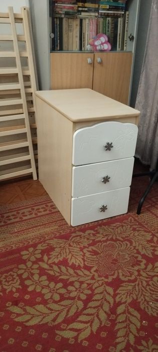 Детская мебель.кроватка.