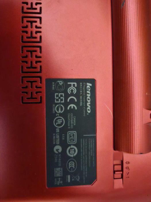 Продавам лаптоп Lenovo IdeaPad U160 i5  11.6 инча