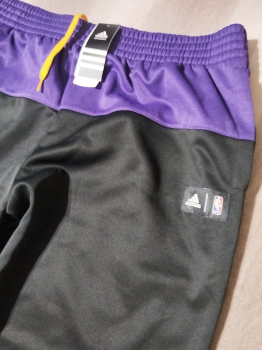 Мъжко долни ще на adidas xxl размер.