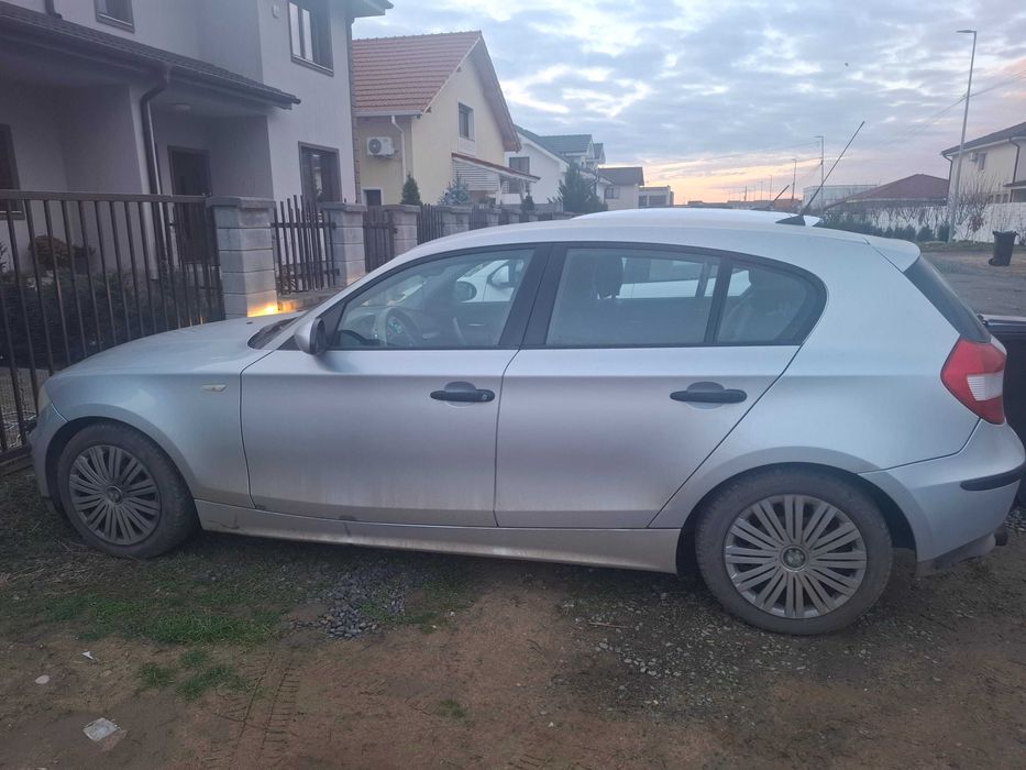 Vand bmw 116i inca functional
