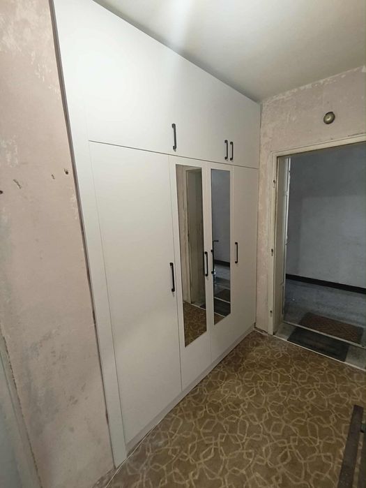 Мебели по поръчка