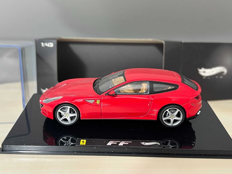 Macheta 1/43 Hotwheels Elite Ferari FF