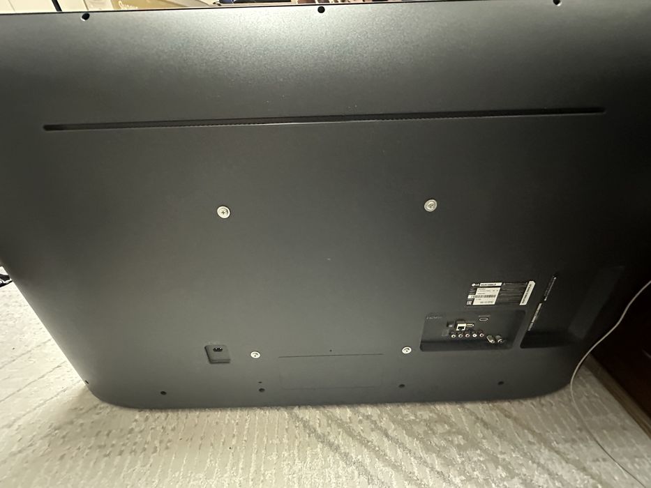 Продам телевизор LG