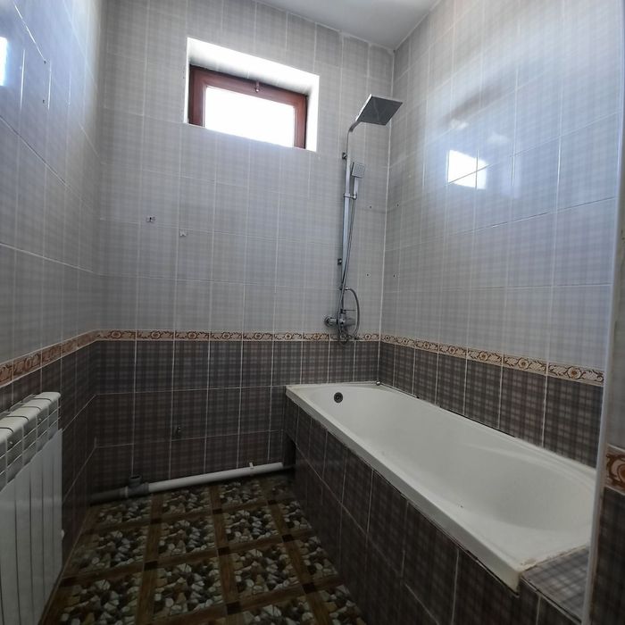 Фаргона Центрда Янги курилган Дом