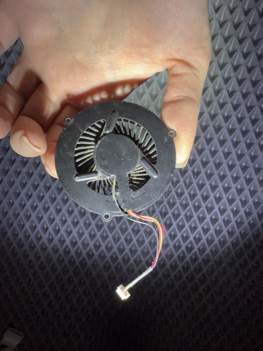 5V Кулер FAN вентилятор для системы охлаждения Lenovo Y570 MG60120V1-C