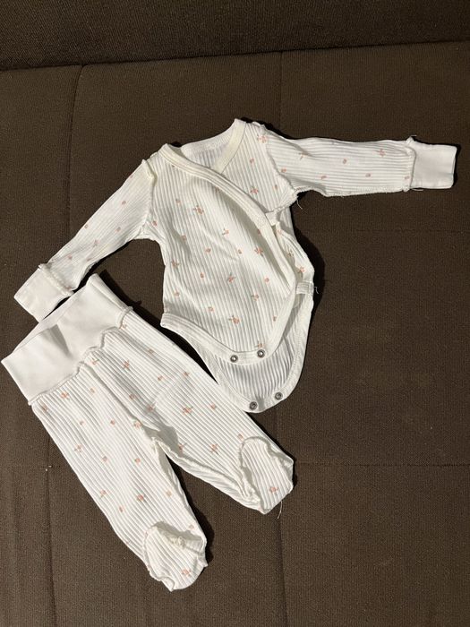 Одежда для новорожденной