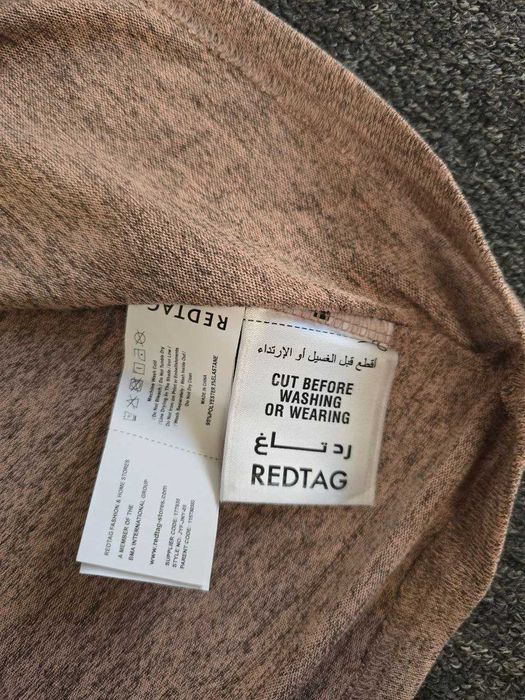 продам кофту на девочку