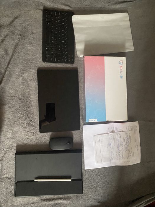 Vând pachet complet Lenovo Xiaoxin Pad Pro 12.7 inch – Stare impecabilă, ca nouă!