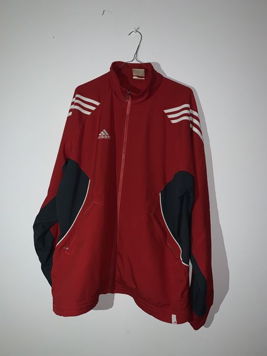 Adidas-jacheta rosu. (Vand sau Schimb)