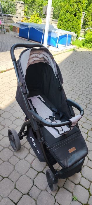 Продам детскую коляску