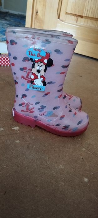 Продам резиновые сапоги