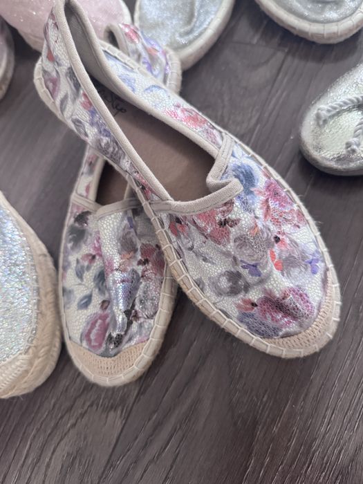 Balerini sau espadrile