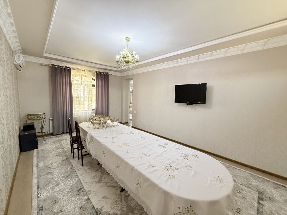 Продается участок 4,4 сотки с домом 270квМ Катта Кани Учтепа