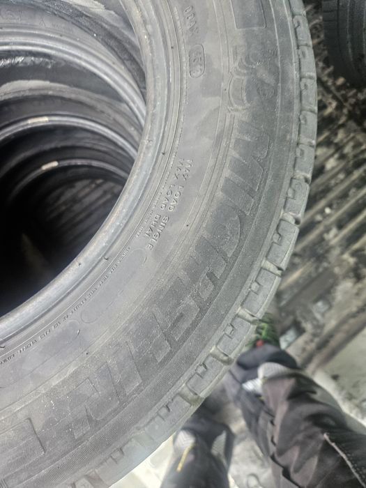 Гуми 225/65/16С Бусови