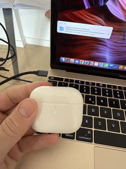 Apple AirPods originale, cu cutie