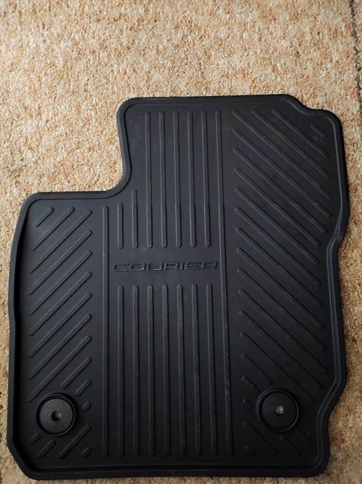 Гумени стелки Форд Куриер