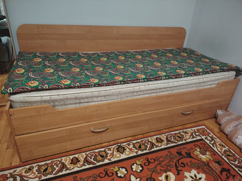 Продам кровать 20000