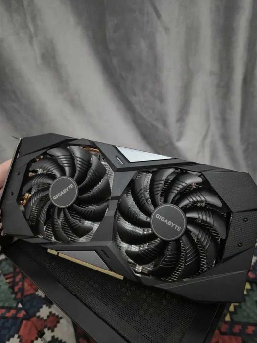Продам Видеокарта Gtx 1660 Super 6gb