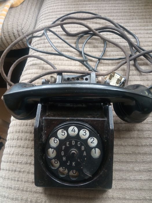 Стар немски телефон