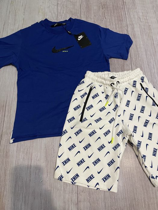 Продам двойку Nike