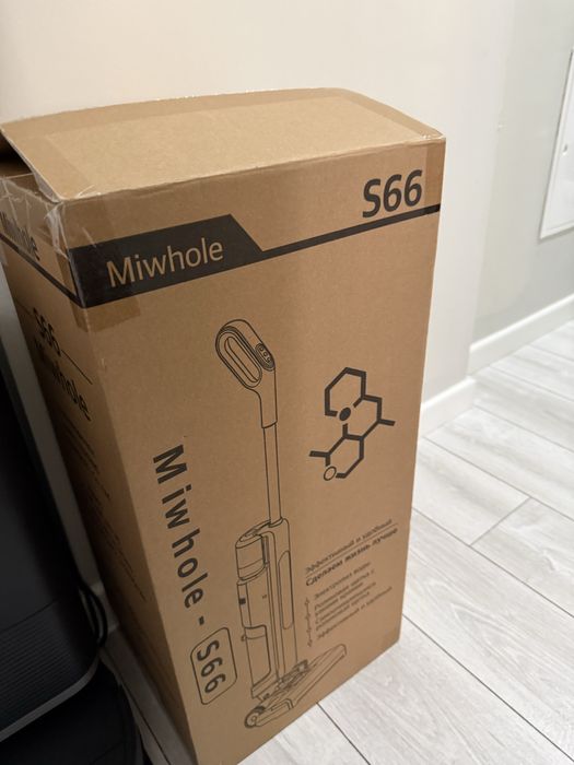 Моющий вертикальный пылесос