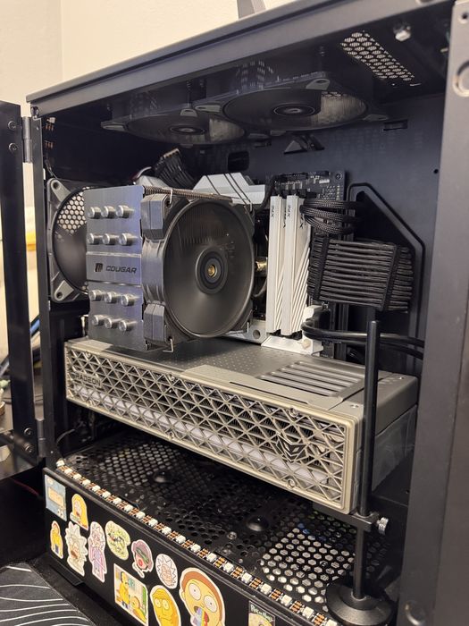 Cougar FORZA 85  крепление только для AMD!