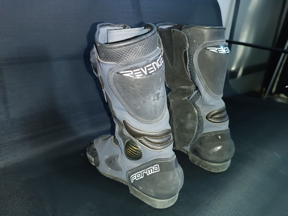 Мото екипировка .